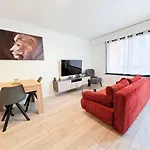 דירה Chic & Cosy - - Parking Included