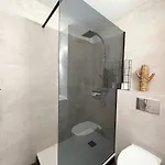 Chic & Cosy - - Parking Included