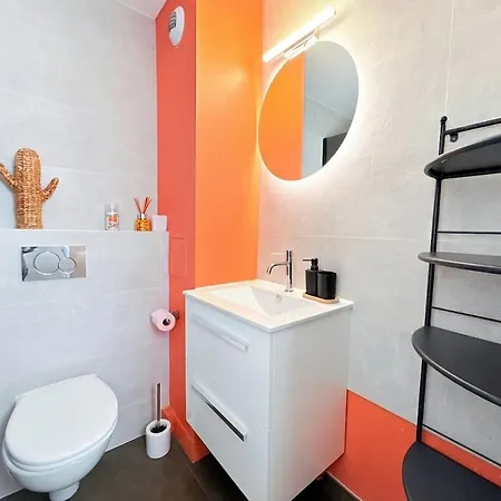 Apartman Chic & Cosy - - Parking Included