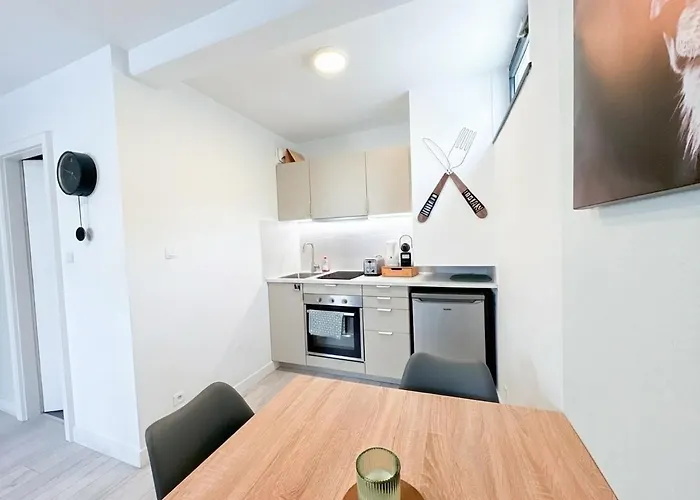 Chic & Cosy - - Parking Included Appartement Schiltigheim