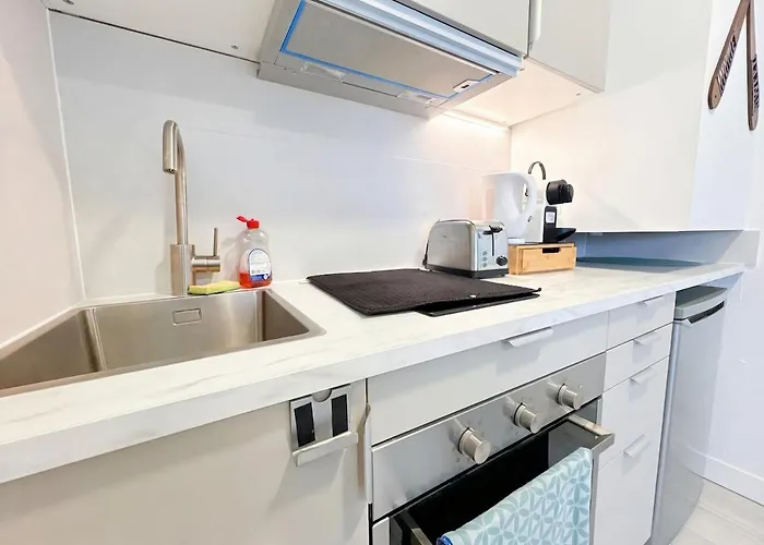 Chic & Cosy - - Parking Included Appartement